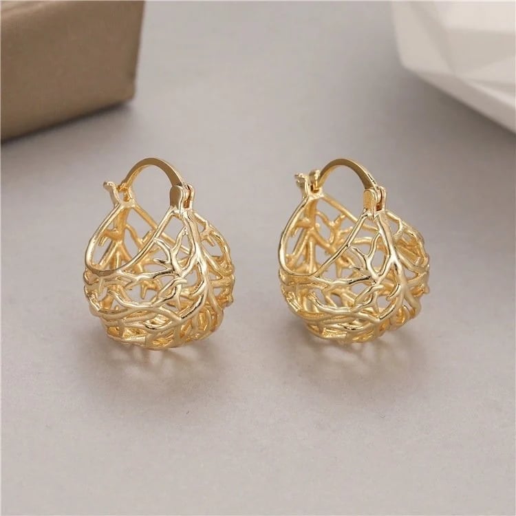 Fashion Cutout Earrings 💕💕