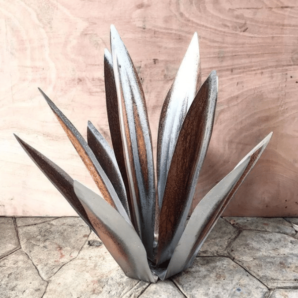 LAST DAY PROMOTION 49% OFF - 🌵Anti-rust Metal Led Tequila  Agave Plant-Perfect for garden
